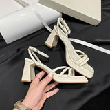 Dodobye Hunter Open Toe Block Heels Platforms Sandals