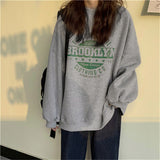 christmas outfit Dodobye Brooklyn Graphic Crew Sweatshirt