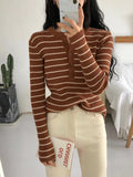 Dodobye 2024 Autumn Winter Women T-shirts Elegant Stripes Knitted Tees Buttoned Up Long Sleeve Slim Women Knitted T-shirts