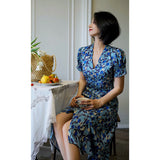 Dodobye Ultramarine Floral Pattern Vintage Dress That Secretly Blooms Quietly