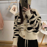 Black Friday Dodobye Zoki Y2K Wave Striped Cardigan Sweater Women Fashion Warm Long Sleeve Knitted Crop Top Female Casual Button O Neck Cardigans