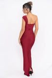 Dodobye Sexy One-Shoulder Wrapped Chest Slim Pleated Dress