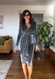 Dodobye Sexy Long Sleeve Low-Cut Slim Fit Shiny Light Mature Woman Dress