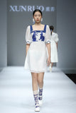 Dodobye Blue And White Rabbit Embroidered Pearl Retro Square Neck Dress