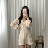 Dodobye V Neck Elegant Knitted Dress Women Sexy Slim Lantern Sleeve Sweet Mini Dress Korean Fashion Casual Female A Line Dress Fall